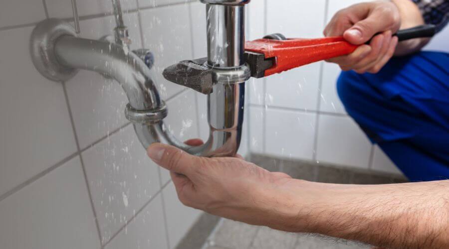 Electric tankless water heater installation in Yorklyn, DE